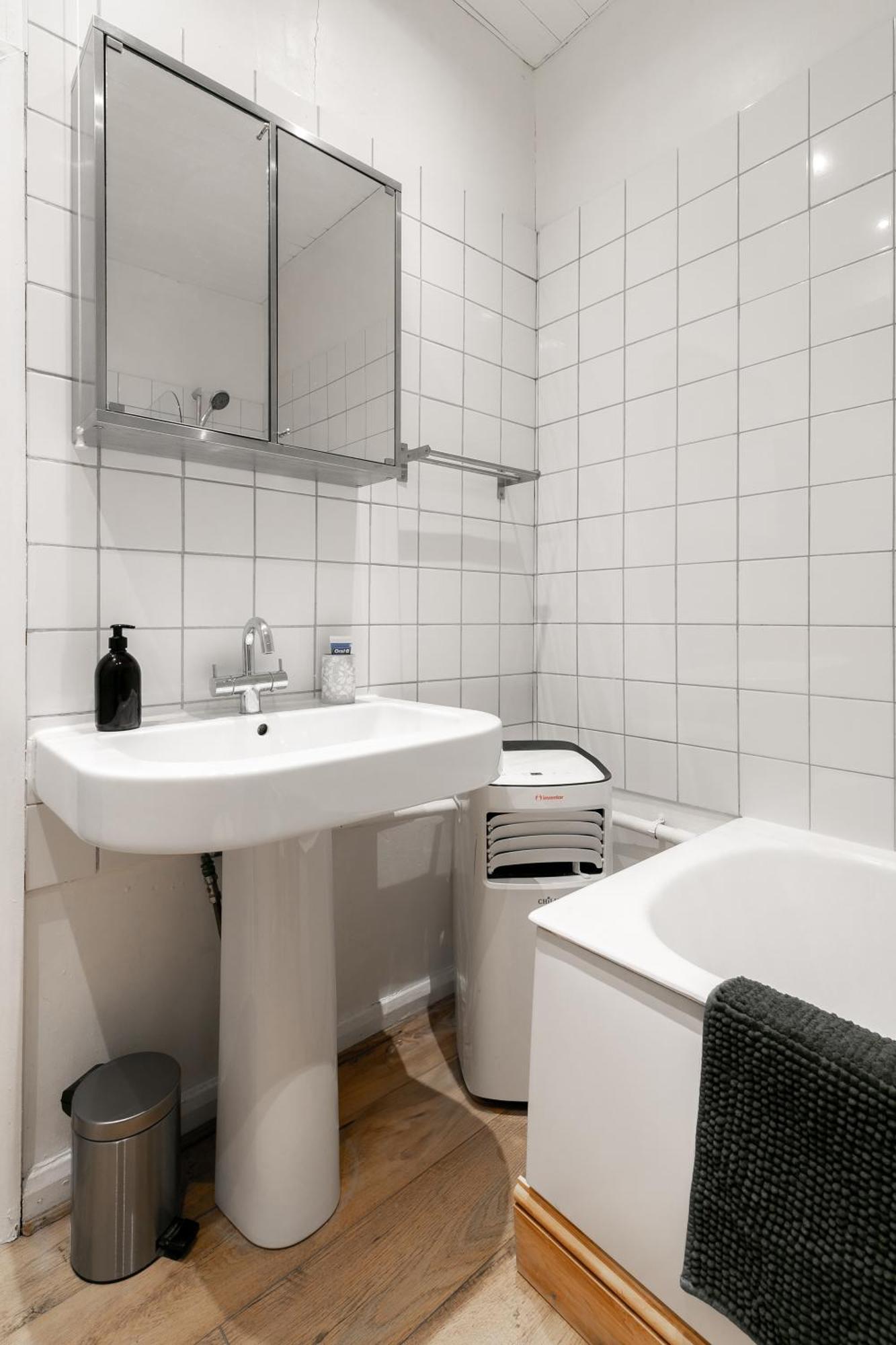 Artistic Pied-A-Terre, Steps From The Tube, Moments From London'S Heart Apartment ภายนอก รูปภาพ