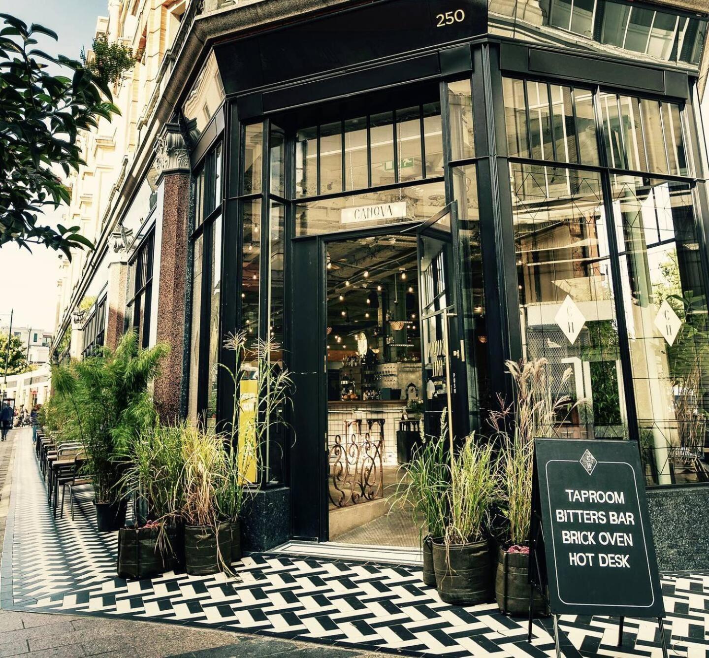 Artistic Pied-A-Terre, Steps From The Tube, Moments From London'S Heart Apartment ภายนอก รูปภาพ