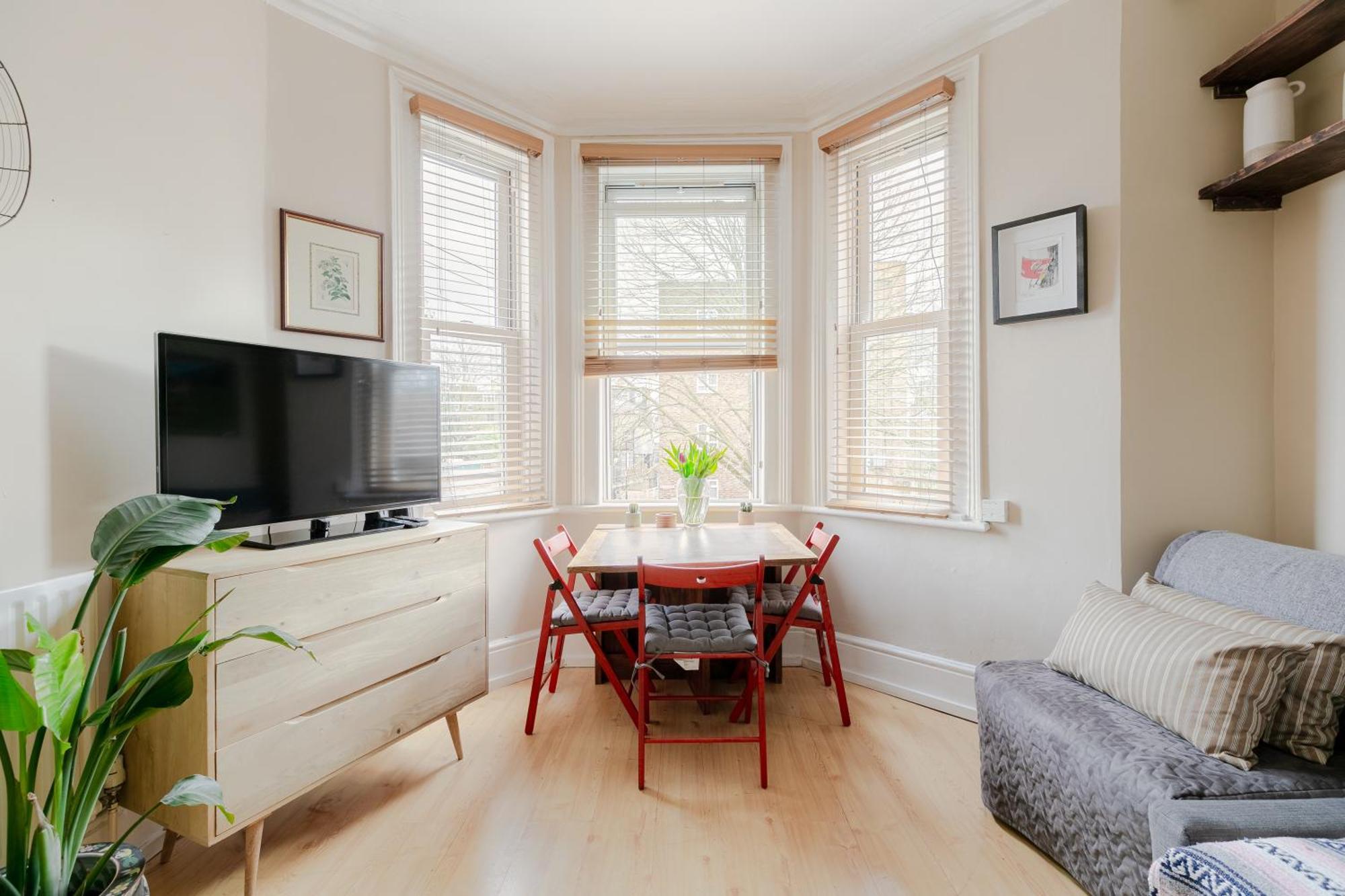 Artistic Pied-A-Terre, Steps From The Tube, Moments From London'S Heart Apartment ภายนอก รูปภาพ