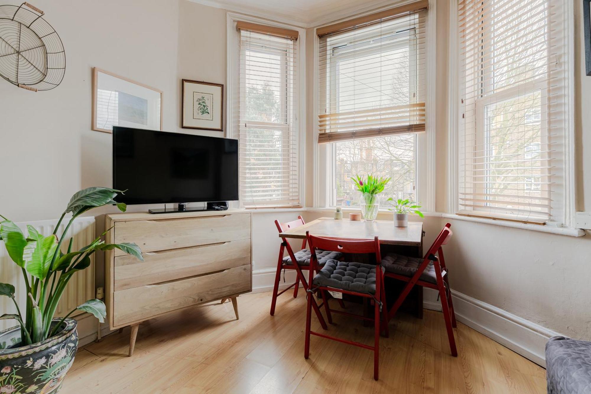 Artistic Pied-A-Terre, Steps From The Tube, Moments From London'S Heart Apartment ภายนอก รูปภาพ