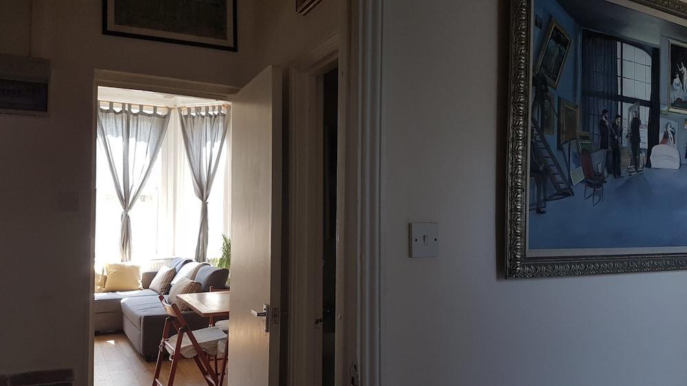 Artistic Pied-A-Terre, Steps From The Tube, Moments From London'S Heart Apartment ภายนอก รูปภาพ